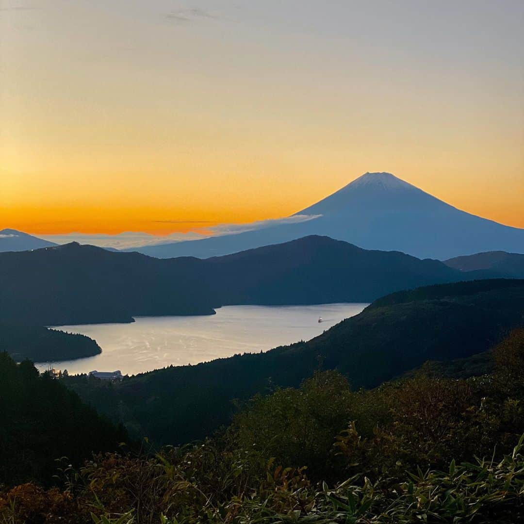 岩垂かれんさんのインスタグラム写真 - (岩垂かれんInstagram)「🙏✨ #mtfuji」10月19日 19時33分 - kareniwadare