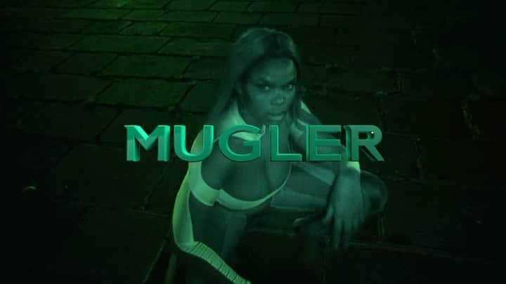 ミュグレーのインスタグラム：「Mugler Spring Summer 2021 part 01 by @cadwallader. Video release and in store on 21.10.20. - - Featuring music by @0800shygirl  Models @arrriish @limtrf #mugler」