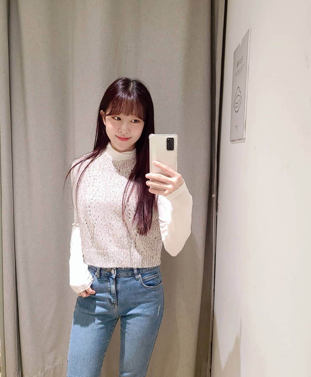 ユジョンのインスタグラム：「이제 추워졌으니까 오랜만에 스키니 👖」