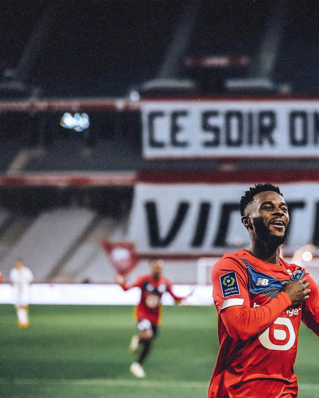 リーグ・アンさんのインスタグラム写真 - (リーグ・アンInstagram)「📸 Quand tu inscris un but et en plus dans un derby, c’est forcément une joie particulière ! 😉 . #Lille #LOSC #Ligue1UberEats #Derby #Nord」10月19日 20時00分 - ligue1ubereats