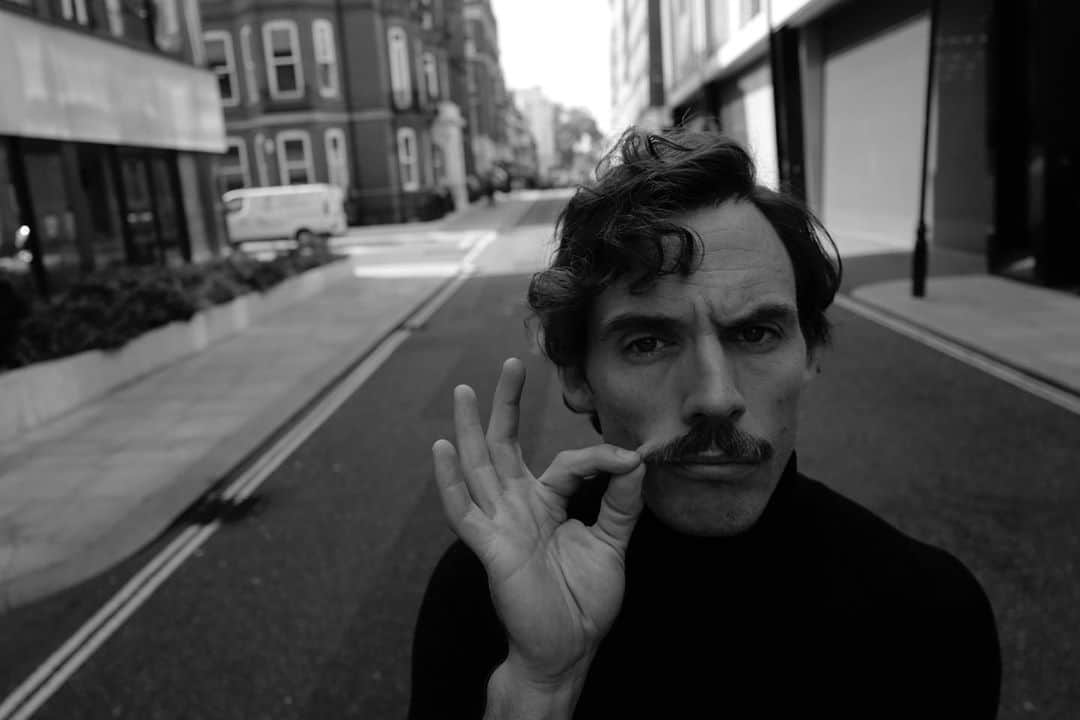 サム・クラフリンのインスタグラム：「Doing my bit by growing a MO for @movember this year. Thank you to @gregwilliamsphotography for capturing my moustache in all its glory. Join me in supporting the crucial work Movember do for men's mental health, suicide prevention, testicular and prostate cancer - sign up at movember.com/2020 #movember2020」