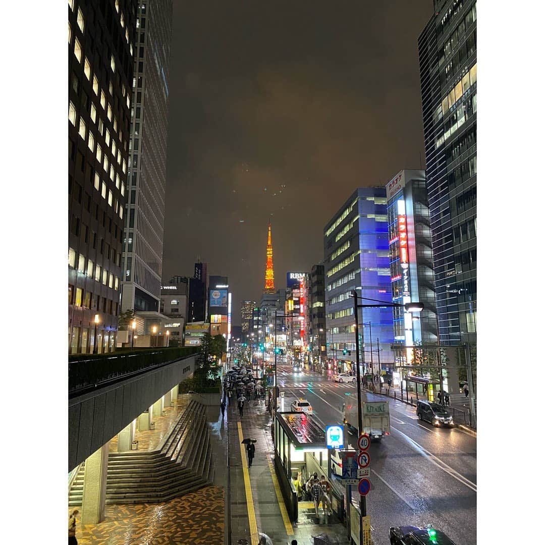 西村志野さんのインスタグラム写真 - (西村志野Instagram)「＊ 3日に1回くらい撮りたくなる #東京タワー 🗼 ＊ #tokyotower #tokyo #🗼 #景色 #浜松町 #夜景 #beautiful #picture #photography」10月19日 20時27分 - shinonishimura_