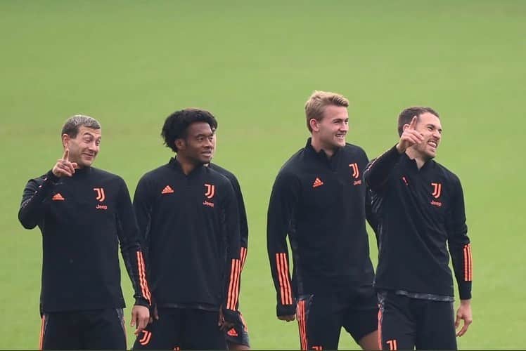 マタイス・デ・リフトのインスタグラム：「Getting closer @juventus」
