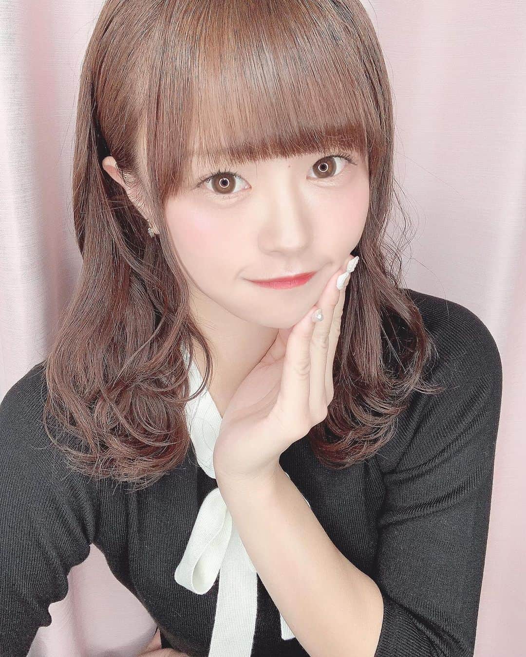 葉月沙耶さんのインスタグラム写真 葉月沙耶instagram 髪がツヤツヤで写真撮ると天使の輪っかが出来る 君の天使にしてくださいな ᵕ ა 名古屋遠征の前に Shohei Aid さんにサラサラにしてもらったよ ᐡ ᐡ 会いに来てくれ