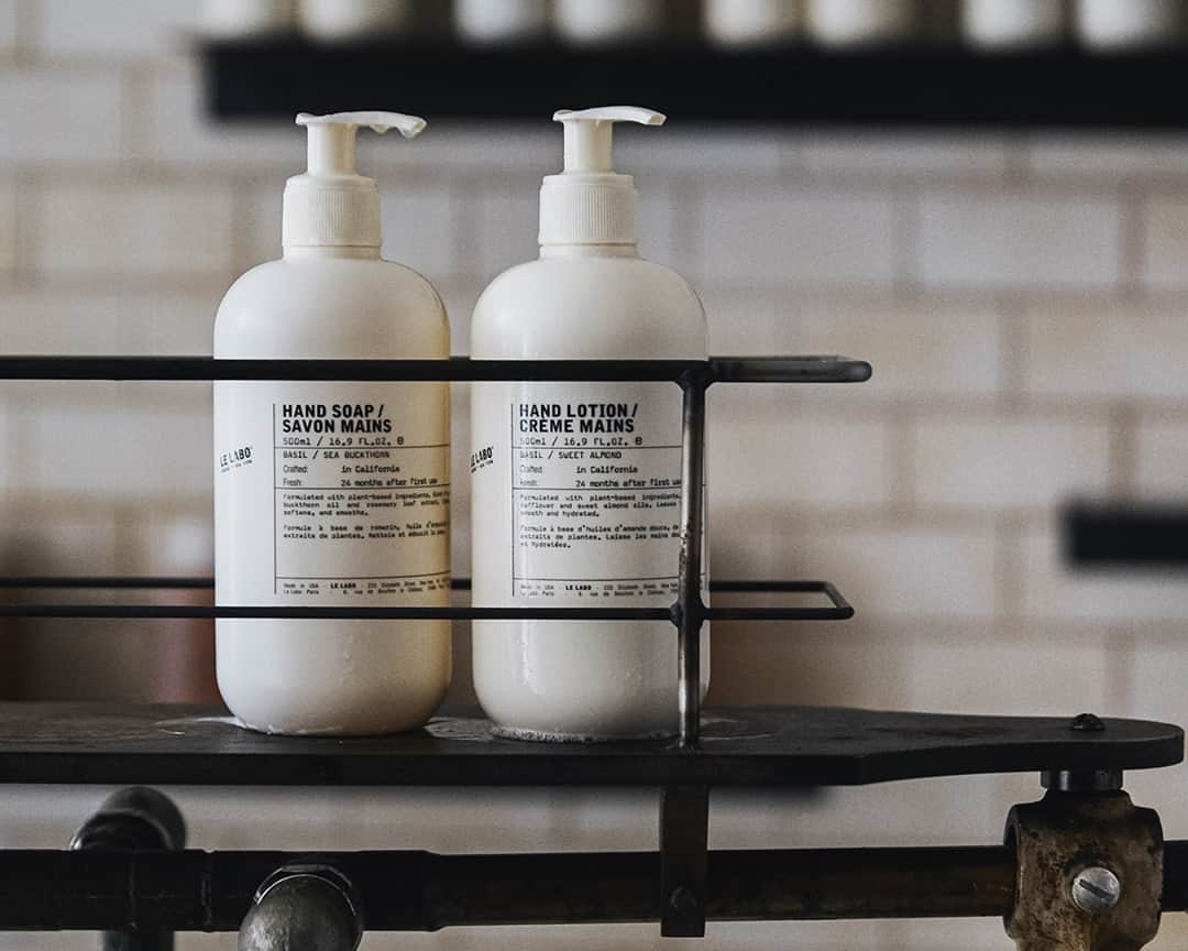 のインスタグラム：「Better together…500ml Basil Hand Soap and Hand Lotion. #forextradirtyhands #bodyhairface」