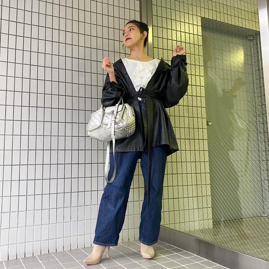 のインスタグラム：「. . 今日の私服です💟 . . 2日間、たくさんのコメントやメッセージ読ませていただきました！😳本当にありがとうございました☺️ . さぁ、改めて日本大会に向けて頑張るぞ！👊 . . . #マホコーデ　 . #harmonypromotion #ハーモニープロモーション　#髙橋真帆　#gym #ジム　#筋トレ #guess  #GUコーデ　#秋ジャケット　 #レザーコート　#jacket  #お散歩　#低身長コーデ　#身長154cm #秋コーデ」