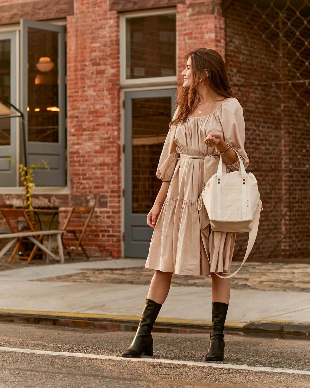 のインスタグラム：「The FEED x @packagefreeshop Little Carryall. Loves: quick bodega runs, crisp city strolls, brunch dates, farmers market stops. Hates: single use plastic. 🌿」