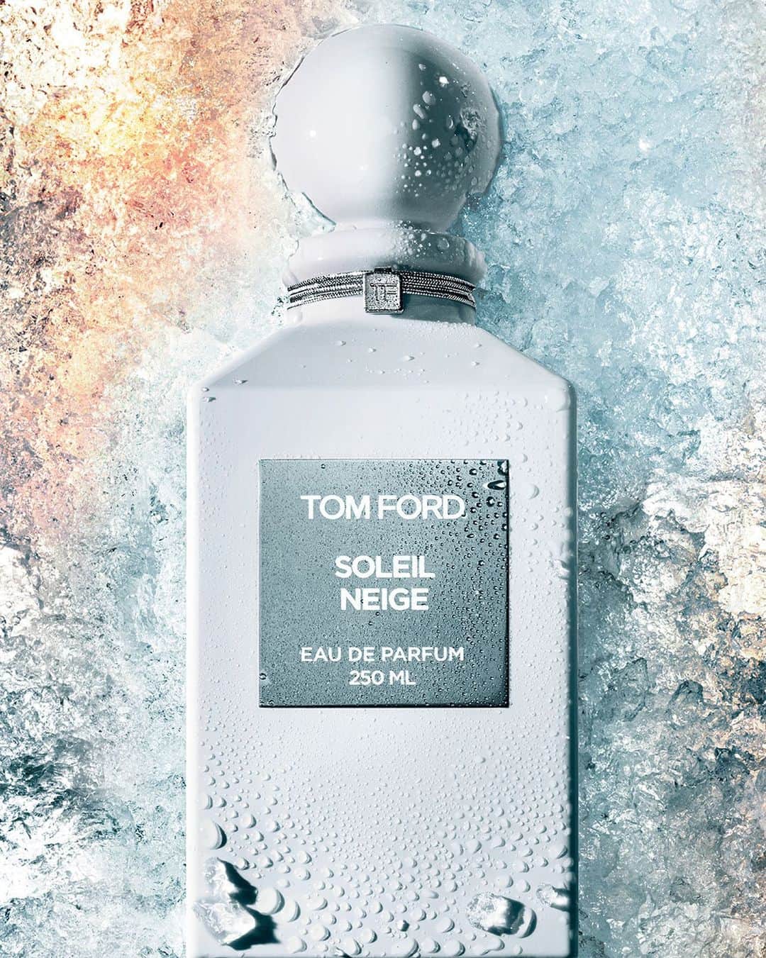 トムフォードさんのインスタグラム写真 - (トムフォードInstagram)「Coming soon: a limited-edition color collection inspired by the brilliant Private Blend scent, Soleil Neige. @tomfordbeauty #TOMFORD #SOLEILNEIGE #PRIVATEBLEND」10月19日 22時29分 - tomford