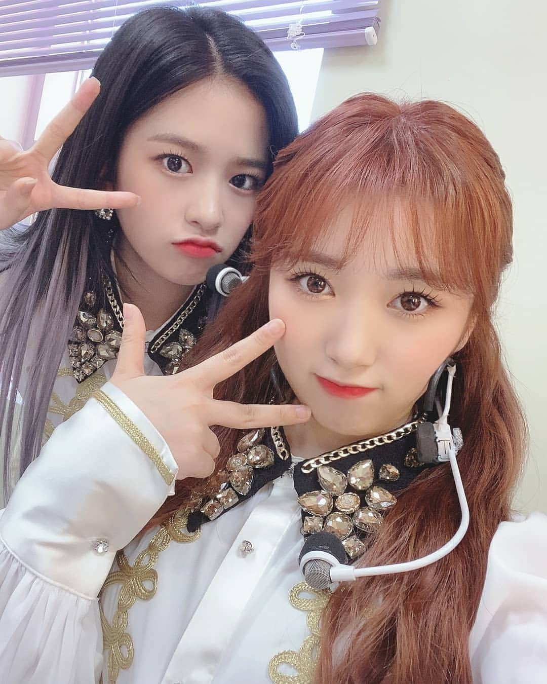 IZ*ONEさんのインスタグラム写真 - (IZ*ONEInstagram)「❤️♡❤️  오늘부터 아이즈원 카페랑 POP-UP STORE가 시작 됐어요♡ 갈 때는 꼭 마스크 하고 가요❗️ 길거리에서도 지하철에서도 아이즈원이 많다고 들었어요ㅠㅠ 감동 ㅠㅠ 이번 활동도 많이 응원해주세요 ㅎㅎ  今日からIZ*ONE日本1stアルバムリリース記念コラボカフェや、109では、POP-UP STOREが始まりました💕 ご飯食べる時以外はマスク付けて、気をつけて行ってくださいね！！ 街中や、電車のなかなど、IZ*ONEでいっぱいになってるのを見て本当に感動しました😭✨ 時間あったら是非見に行ってみてください！  #나코 #なこ #矢吹奈子 #IZONE #아이즈원 #アイズワン」10月19日 22時25分 - official_izone