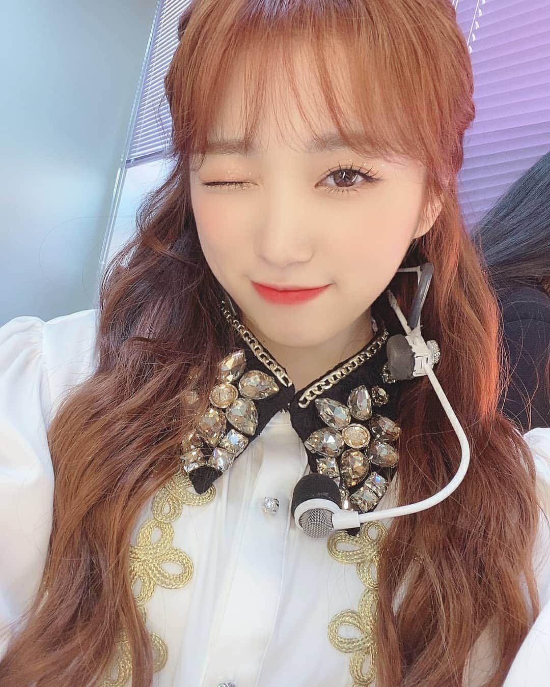 IZ*ONEさんのインスタグラム写真 - (IZ*ONEInstagram)「❤️♡❤️  오늘부터 아이즈원 카페랑 POP-UP STORE가 시작 됐어요♡ 갈 때는 꼭 마스크 하고 가요❗️ 길거리에서도 지하철에서도 아이즈원이 많다고 들었어요ㅠㅠ 감동 ㅠㅠ 이번 활동도 많이 응원해주세요 ㅎㅎ  今日からIZ*ONE日本1stアルバムリリース記念コラボカフェや、109では、POP-UP STOREが始まりました💕 ご飯食べる時以外はマスク付けて、気をつけて行ってくださいね！！ 街中や、電車のなかなど、IZ*ONEでいっぱいになってるのを見て本当に感動しました😭✨ 時間あったら是非見に行ってみてください！  #나코 #なこ #矢吹奈子 #IZONE #아이즈원 #アイズワン」10月19日 22時25分 - official_izone