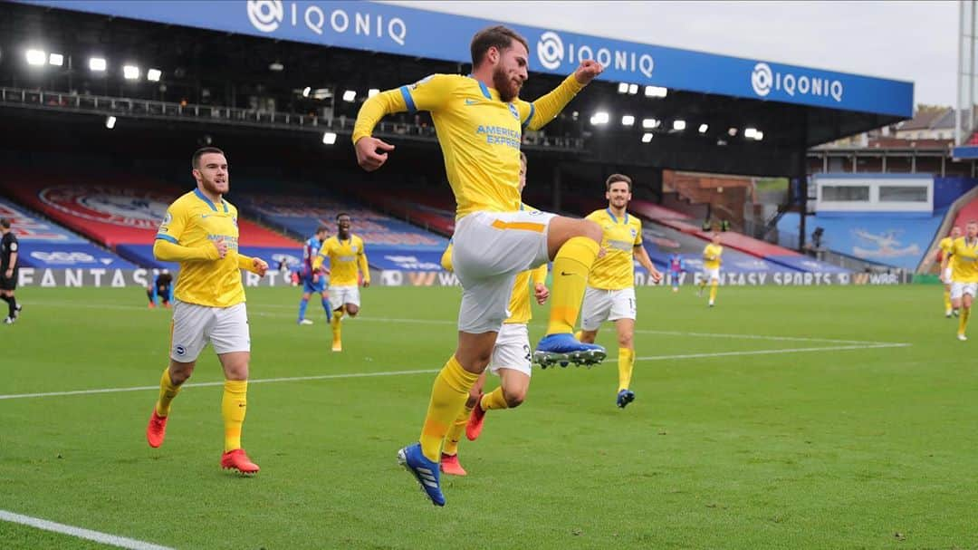 アダム・ララーナさんのインスタグラム写真 - (アダム・ララーナInstagram)「We kept going until the end 💪🏻 congrats on your first @premierleague goal 🔥 @alemacallister  #BHAFC💛🤍」10月19日 22時37分 - officiallallana