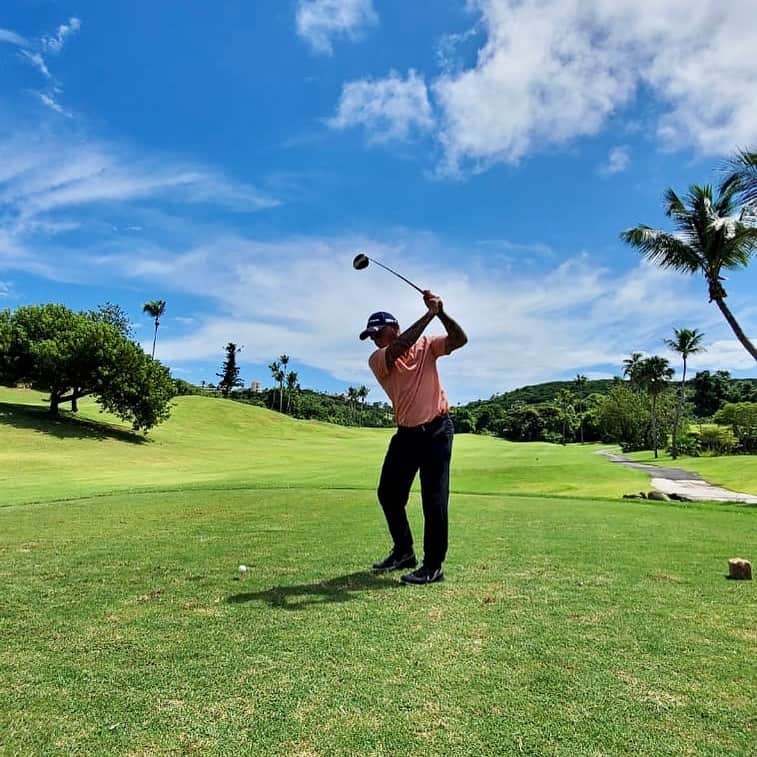 ミゲール・コットのインスタグラム：「Back to basics looking forward #RD2 @elconresort 2021 🔥🇵🇷🔥/ De vuelta a lo básico Pronto el anuncio de torneo #RD2 en @elconresort @superecono @cocacolapuertorico 📸: @torrizarry」