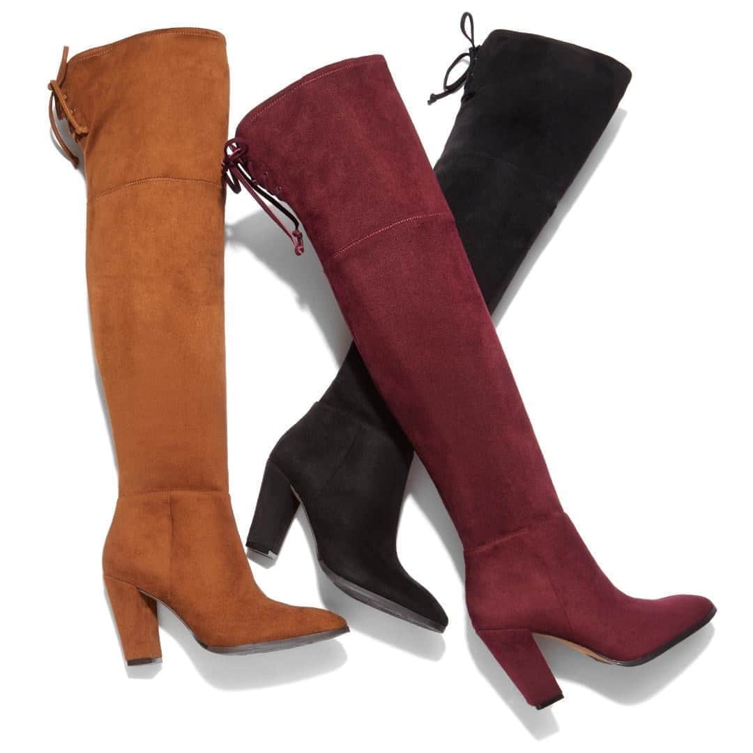 のインスタグラム：「Fit to be tied! Long, lean boots styled with lace-up corseting details. #vincecamuto #fall2020」