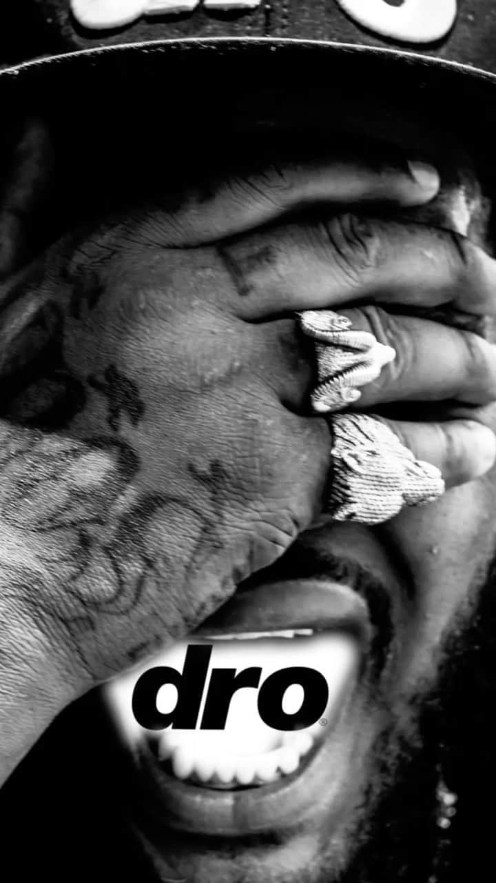 ワカ・フロッカ・フレイムのインスタグラム：「www.drolife.com @drolife #skateboard #sports #reels」