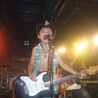 山岸竜之介さんのインスタグラム写真 - (山岸竜之介Instagram)「7歳のロックスター」10月20日 8時56分 - ryunosukeguitar