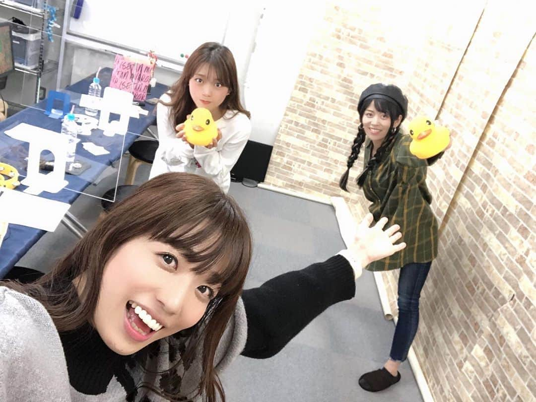 富田麻帆さんのインスタグラム写真 - (富田麻帆Instagram)「#まほチャンネル ご視聴ありがとうございました！ この3人での番組は初♡ 最高に楽しかったです✨  ドクロを神引きする2人！ やはり皆んなエチュードが好き！笑  癒しの1時間でした♡ また遊びに来て欲しい〜！！！」10月20日 9時22分 - maho_tomita6261