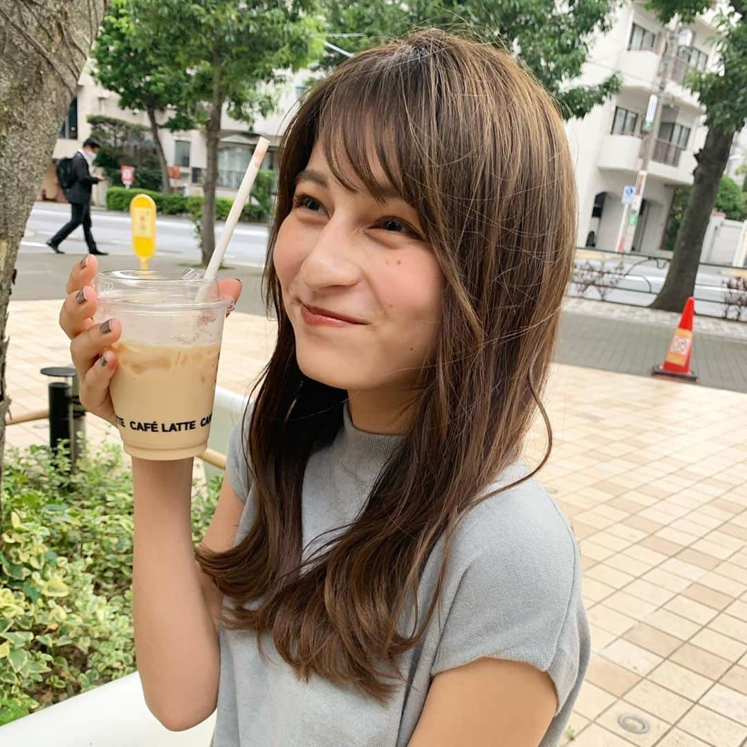 瀧澤あすみさんのインスタグラム写真 - (瀧澤あすみInstagram)「セブンのアイスカフェラテおいしいよね🕊🕊🕊」10月20日 9時44分 - asumitakizawa