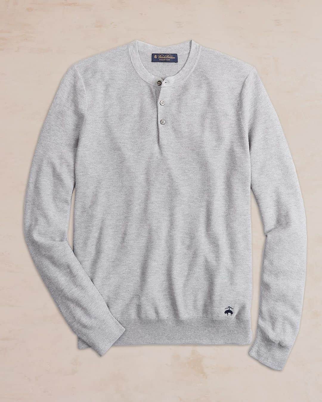 ブルックスブラザーズさんのインスタグラム写真 - (ブルックスブラザーズInstagram)「Find your sweater half. Swipe to explore our newest, coziest sweaters, now available via the link in our bio #BrooksBrothers #FallStyle #SweaterWeather」10月20日 10時04分 - brooksbrothers