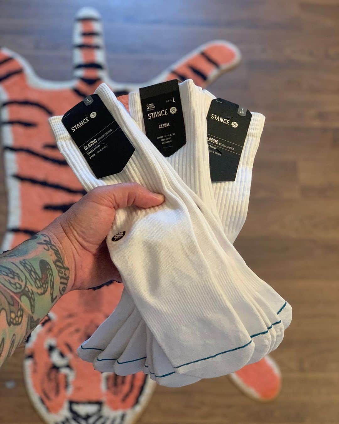 Stanceのインスタグラム：「Quality and comfort for days 📆!! Shop our Icon packs available now on Stance.com. Link in bio 🔗 📸 @ralphgknows」