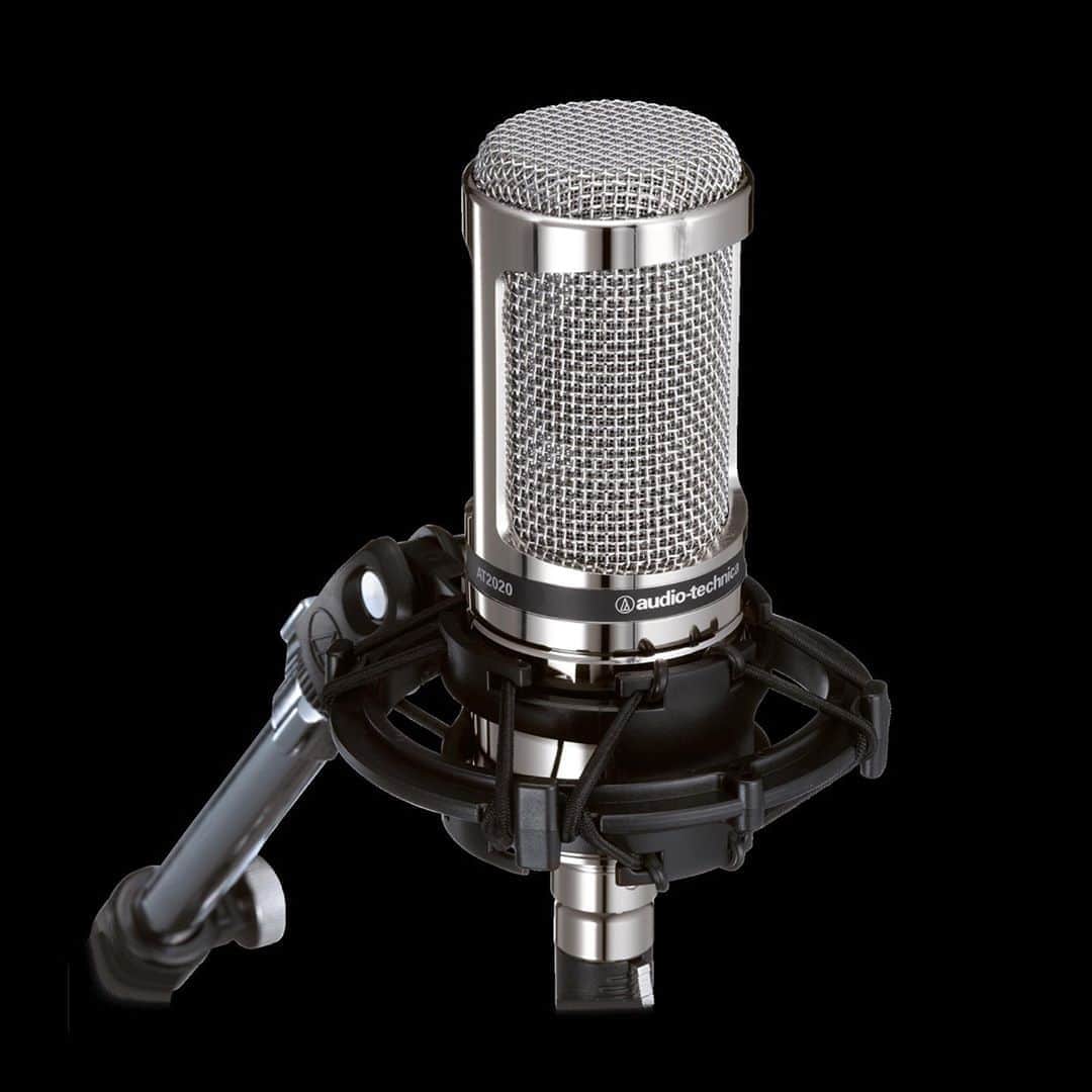 Audio-Technica USAさんのインスタグラム写真 - (Audio-Technica USAInstagram)「Ideal for content creators, video podcasters, and live streamers, our AT2020V is the limited-edition highly reflective silver iteration of the acclaimed AT2020 microphone. Learn more in the link in our bio!⁠ .⁠ .⁠ .⁠ #AudioTechnica #AT2020V #Microphones #Podcasting #Streaming #Silver #Mics #AudioGear」10月20日 2時02分 - audiotechnicausa