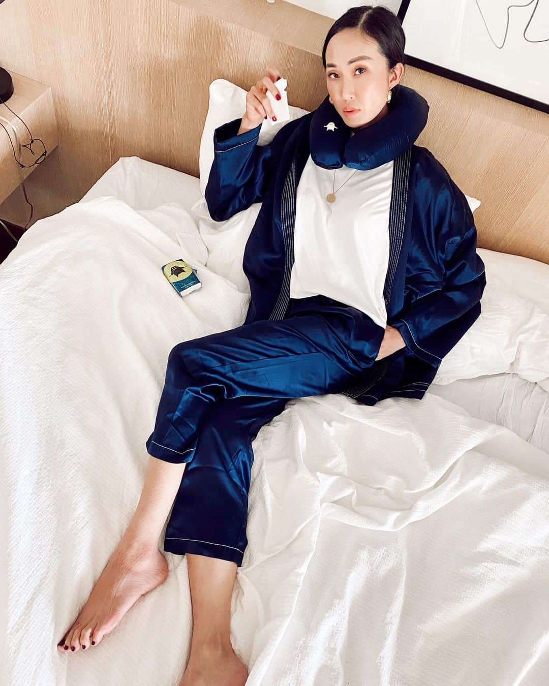 クリッセル・リムさんのインスタグラム写真 - (クリッセル・リムInstagram)「Sick in bed has never looked so chic and comfortable! @mucinex_us is using their expertise in science to develop holistic ways to help people feel better. They worked with designers Steven Alan and Christina Viviani to create #SICKWEAR. It's actually brilliant as it’s bringing the comfort of loungewear, the science of getting better (think antimicrobial fabrics) and the look & feel of high fashion. I’m so all about #Sickwear that I’ll be in a livestream fashion show on Mucinex’s YouTube channel on 10/20 8pm EST. ⠀ ⠀ To get your hands on your own #Sickwear, check out Mucinex.com/sickwear on 10/20!⠀ ⠀ P.S I’m not sick but this set is too SICK and comfy to pass up so I’m wearing it to lounge around the house anyways! #ad #beahelper⠀」10月20日 2時15分 - chrisellelim