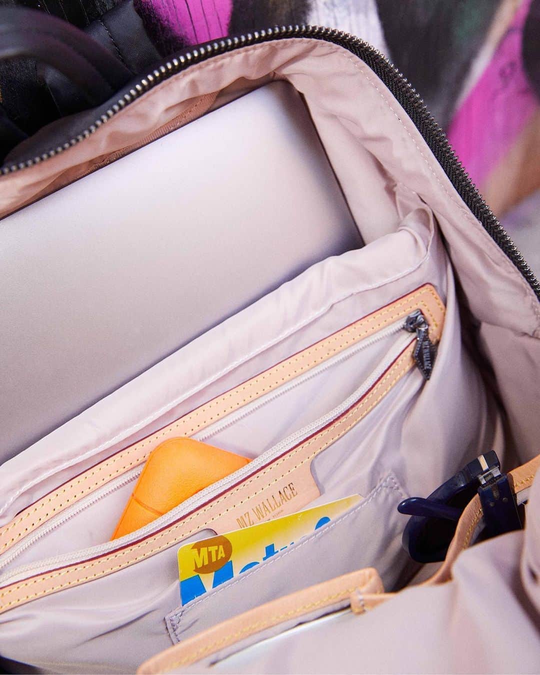 MZウォレスのインスタグラム：「More room to carry all your essentials. More pockets to keep them all organized. More to love. Swipe to see all the details of our new Bowery Collection.」