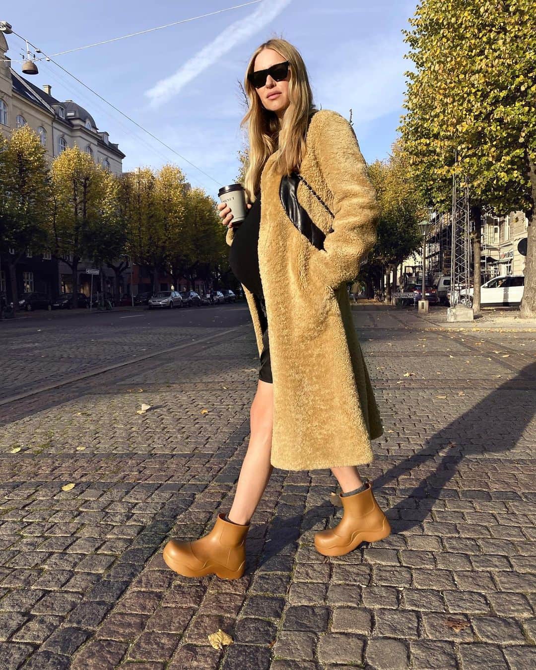 ペニーレ・タイスベックのインスタグラム：「Hi!🐻」