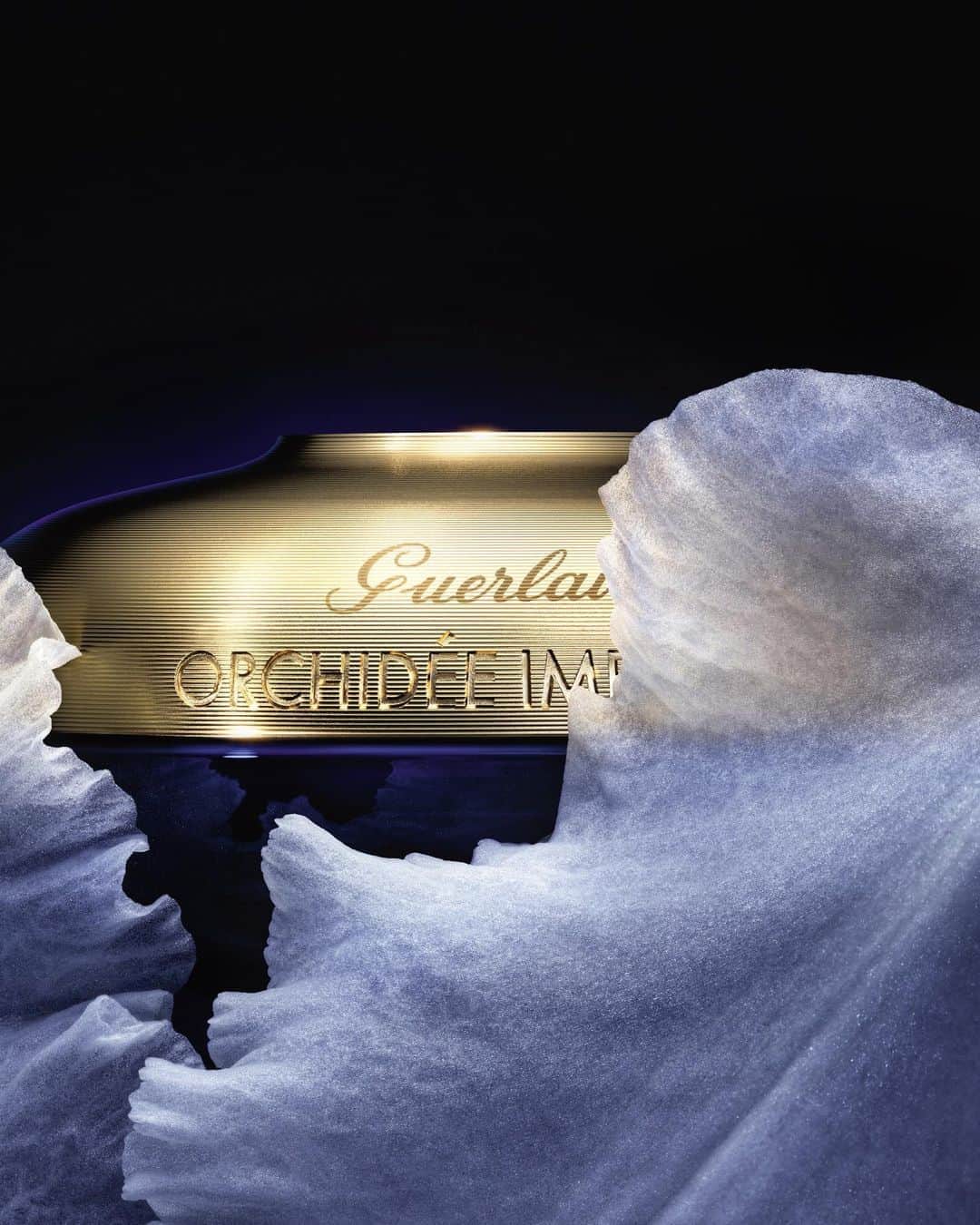 のインスタグラム：「Orchidée Impériale's unique anti-aging ritual is built around Guerlain's groundbreaking Cell Respiration Technology - the result of 15 years of extensive research into orchids' regenerative mechanisms.  #Guerlain #GuerlainSkincare #OrchideeImperiale #Skincare #AntiAge #Orchid」