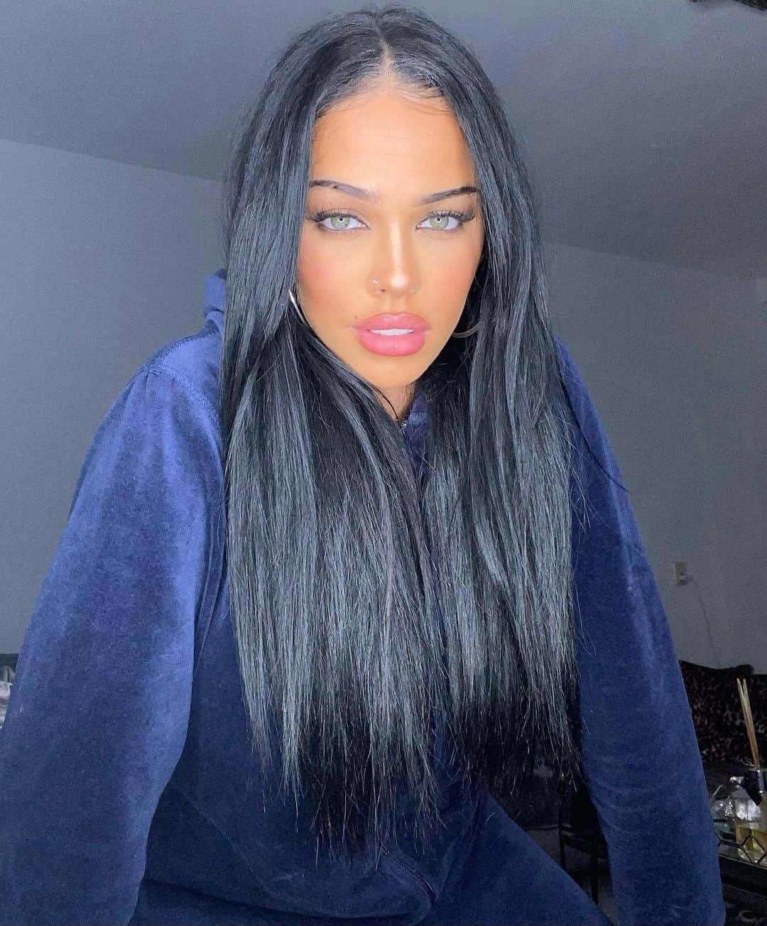のインスタグラム：「Hood off hood on」