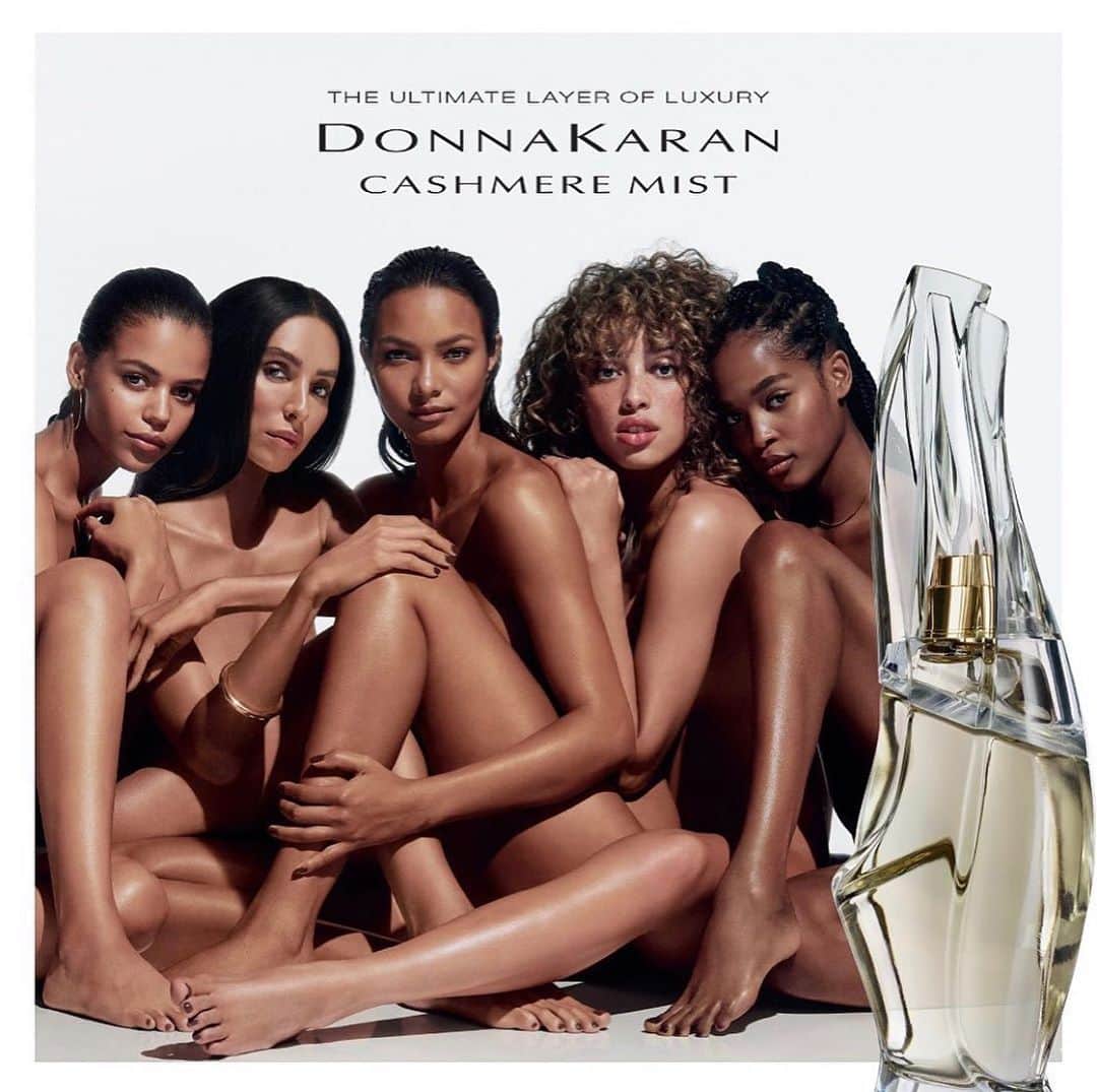 のインスタグラム：「LISA @lisawash1ngton and MARIHENNY @marihenny for @donnakaran Cashmere Mist Campaign  Photographer: @charlottemwales Stylist: @debswatson Makeup: @jenmyles Hair: @estherlangham @donnakaran   #WOMEN360MGMT #LisaWashington #Marihenny #DonnaKaran #cashmere #mist #campaign」