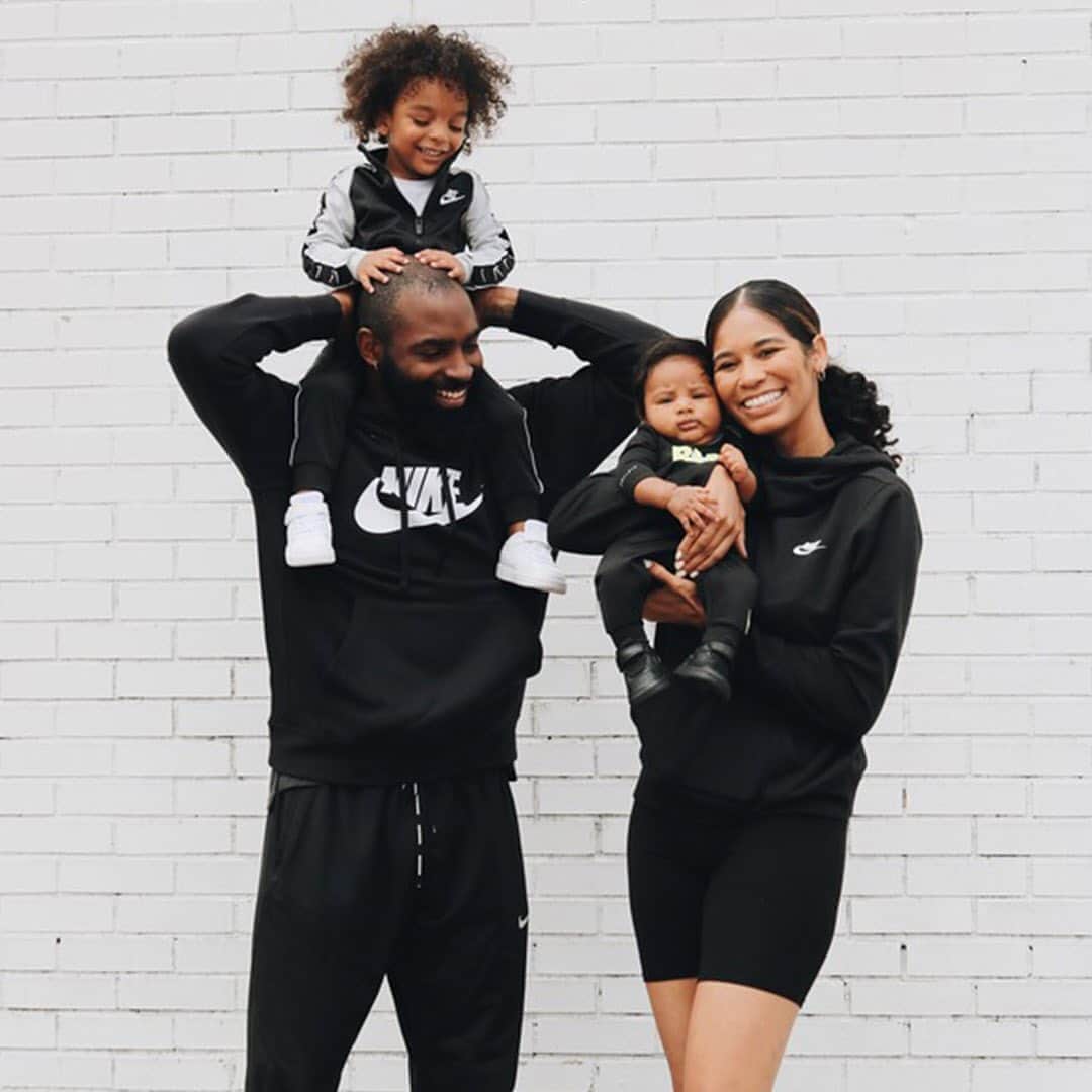 ロック&リパブリックのインスタグラム：「Fall activewear the whole family can feel and look great in. Tap to shop Nike and try our contactless drive up. 📸 @sopharush #Kohls #mondaymotivation」
