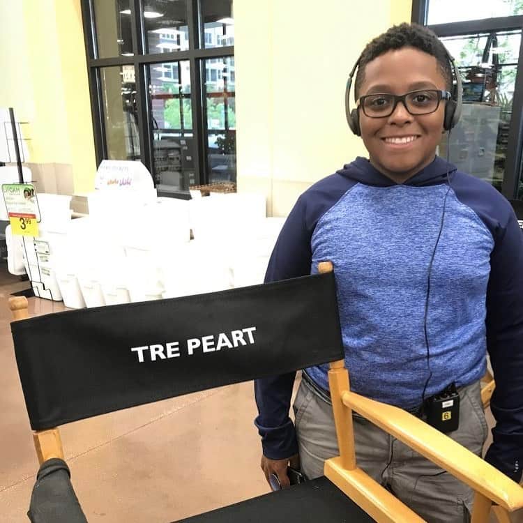 Nia Sioux Frazierさんのインスタグラム写真 - (Nia Sioux FrazierInstagram)「Today’s #RoleModelMonday is 15 year old, Tre Peart! If any of you have seen the recent Robert De Niro film, “The War With Grandpa” …. that was all Tre’s doing! He read the book “The War With Grandpa” when he was 8, and loved it so much, he decided he wanted to make it into a movie. His parents taught him how to write a pitch, and they optioned the book. Now 7 years later - it’s out for the world to see! Love your determination, and can’t wait to see what you create next.」10月20日 5時21分 - niasioux
