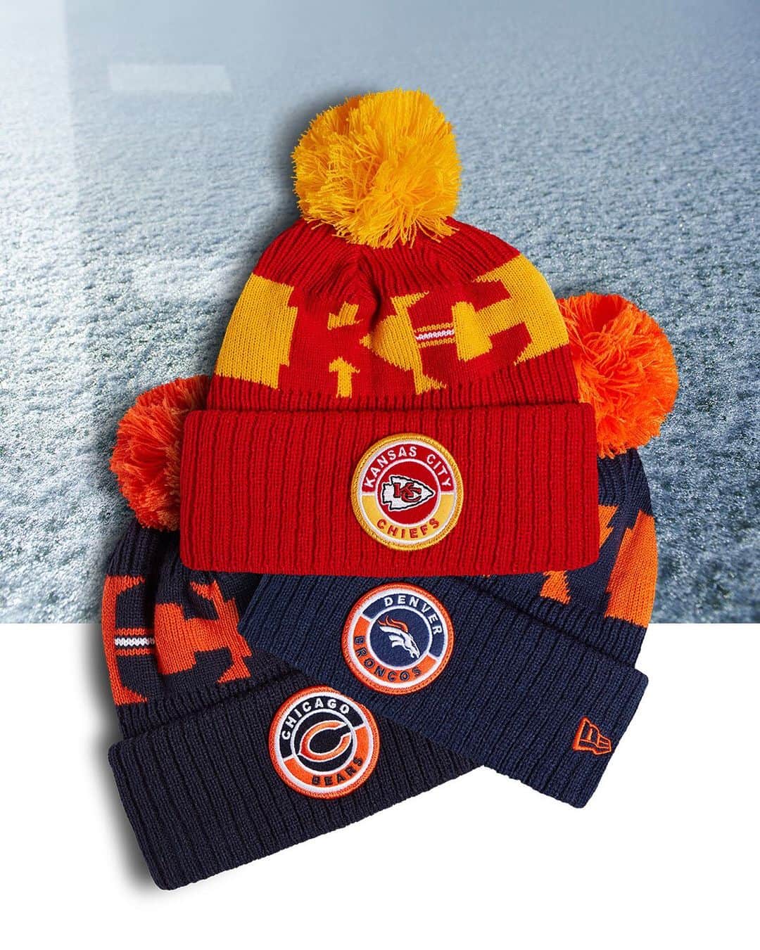 ニューエラ・キャップのインスタグラム：「Just dropped! The Official NFL Cold Weather collection is available now at neweracap.com . Link in bio to shop!」