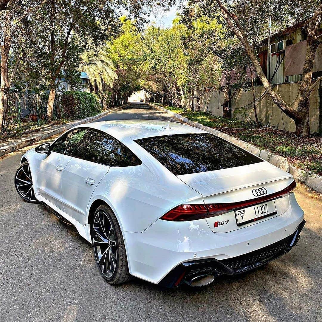 Kik:SoLeimanRTさんのインスタグラム写真 - (Kik:SoLeimanRTInstagram)「AUDI  RS7  Photo: @zaidzilla」10月20日 5時50分 - carinstagram