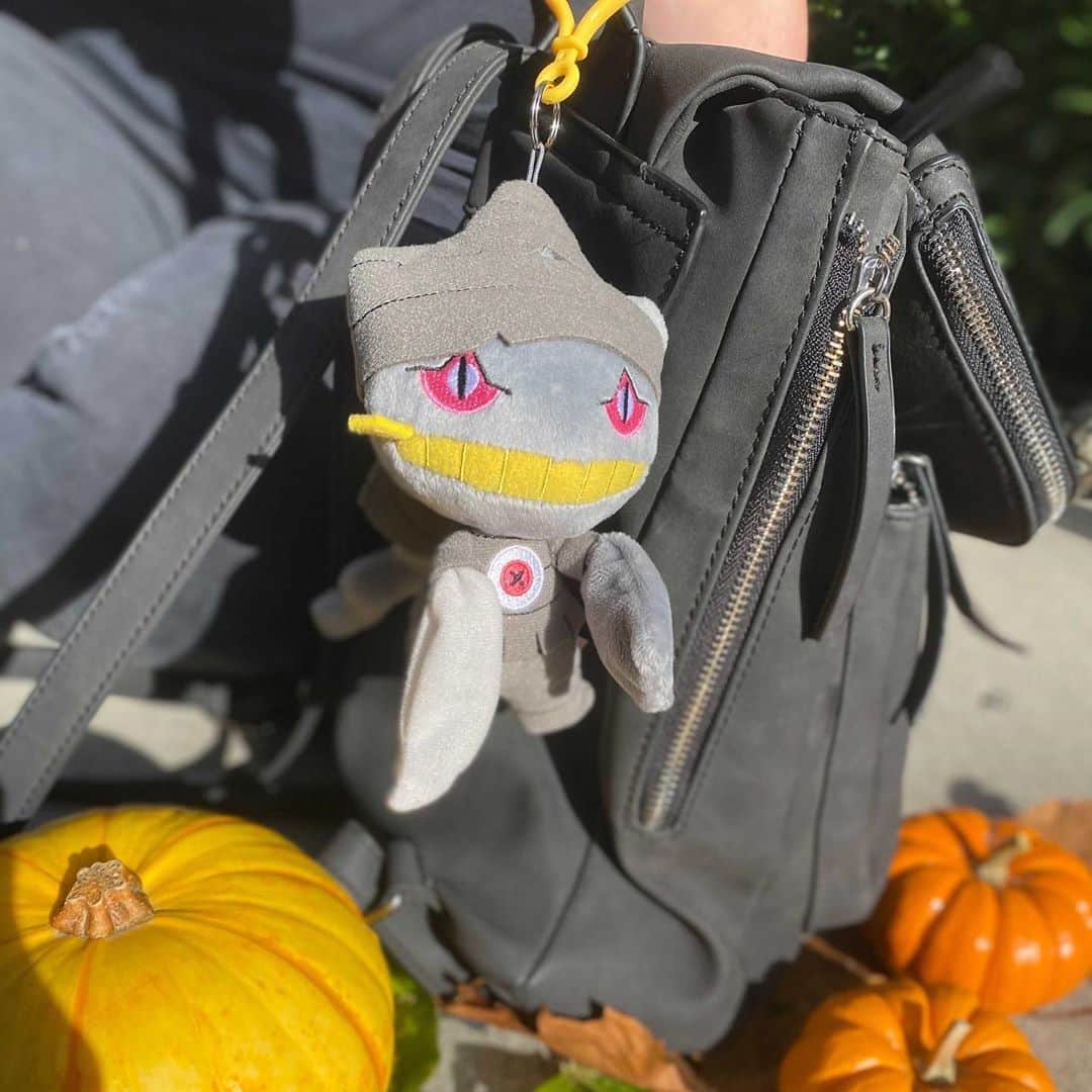 Pokémonさんのインスタグラム写真 - (PokémonInstagram)「Looking spooky and cute is always in style!  US Trainers, stock up on ghoulish Pokémon at the #PokemonCenter, just in time to celebrate Halloween!」10月20日 6時05分 - pokemon