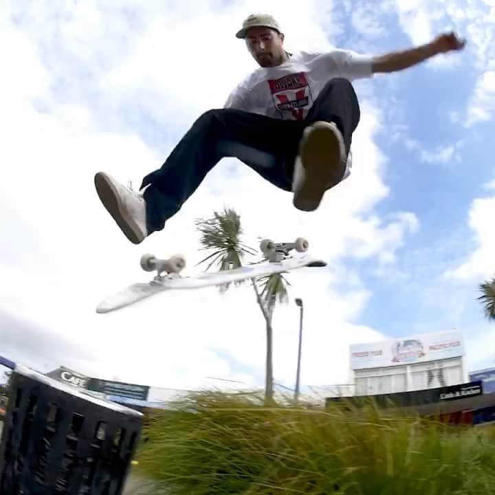adidas Skateboardingのインスタグラム：「/// Check out @tomsnape91’s ‘Reverb’ ROUGH CUT now playing on @thrashermag 💥🔨. • #adidasSkateboarding 🎥 @boltonfilms」