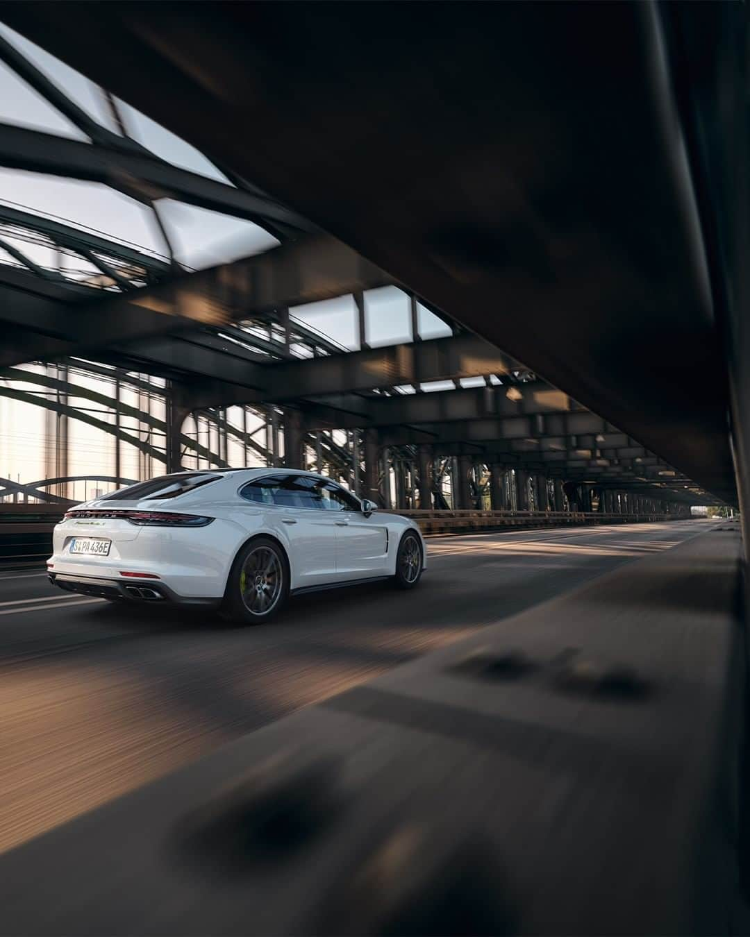 Porscheさんのインスタグラム写真 - (PorscheInstagram)「Introducing the new Panamera Turbo S E-Hybrid. Get ready to witness power and poise come together like never before. #DriveDefinesUs #Panamera __ Panamera Turbo S E-Hybrid: Fuel consumption combined: 2,8 – 2,7 l/100 km; Electricity consumption combined: 22,8 – 21,8 kWh/100 km; CO2 emissions combined: 63 – 62 g/km I https://porsche.click/DAT-Leitfaden I Status: 10/2020」10月20日 7時01分 - porsche