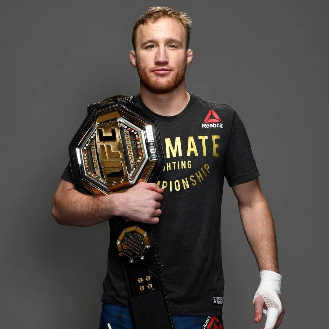 UFCさんのインスタグラム写真 - (UFCInstagram)「Five days! Can @Justin_Gaethje leave as the one true king of the 155'ers? 🏆  [ #UFC254 - Oct 24 - Main Card at 2pmET - LINK IN BIO ]」10月20日 7時02分 - ufc