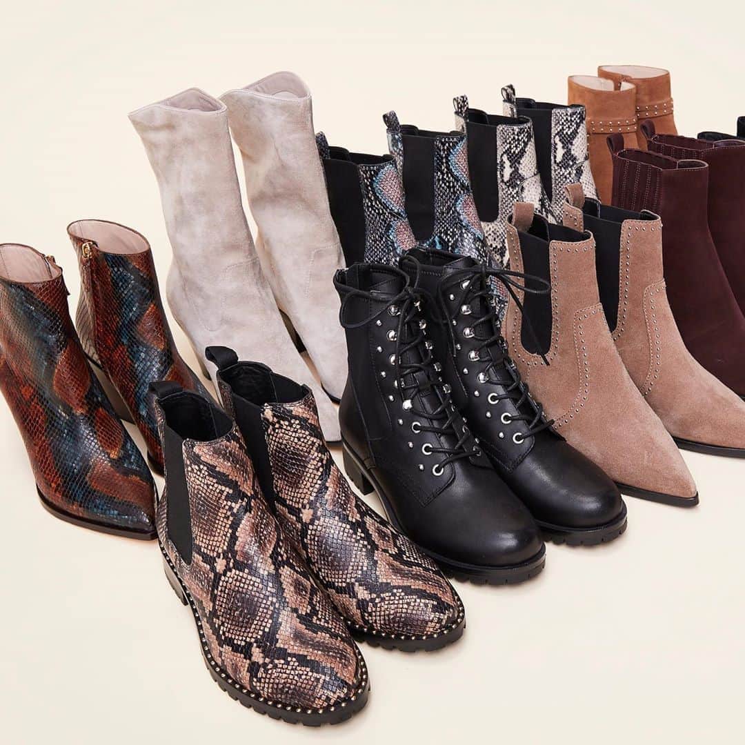 ペイジさんのインスタグラム写真 - (ペイジInstagram)「New season, new boots. Which pair is your favorite? // Shop at the link in bio. #MyPAIGEPair」10月20日 8時04分 - paige