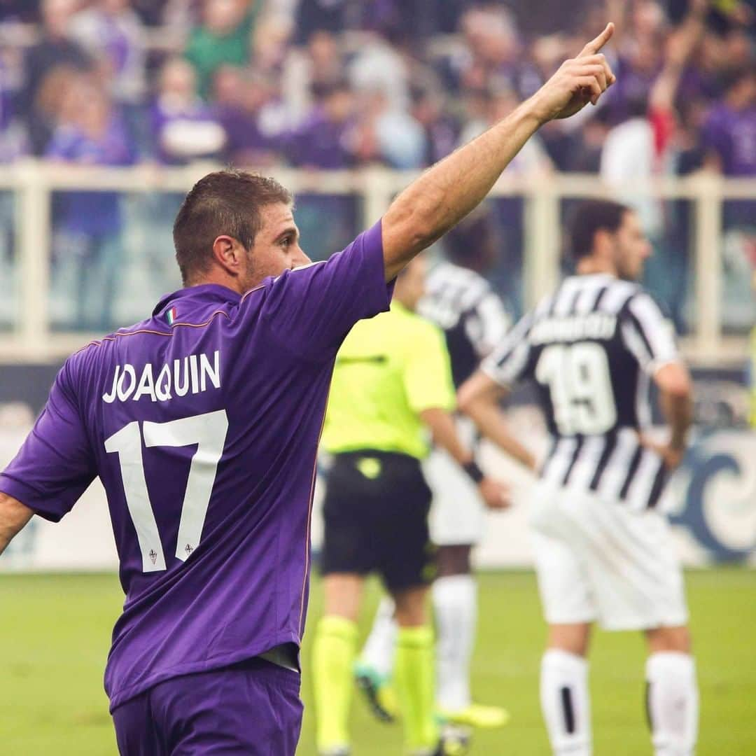 ACFフィオレンティーナさんのインスタグラム写真 - (ACFフィオレンティーナInstagram)「TAGGA l'amico con cui eri quel giorno 👇  TAG a friend who was with you that day ✍️  #OnThisDay: Fiorentina-Juventus 4-2 🙌  #ForzaViola 💜 #Fiorentina #ACFFiorentina #FiorentinaJuventus #FiorentinaJuve #GiuseppeRossi #BorjaValero #GonzaloRodriguez #Pasqual #Joaquin」10月20日 19時31分 - acffiorentina