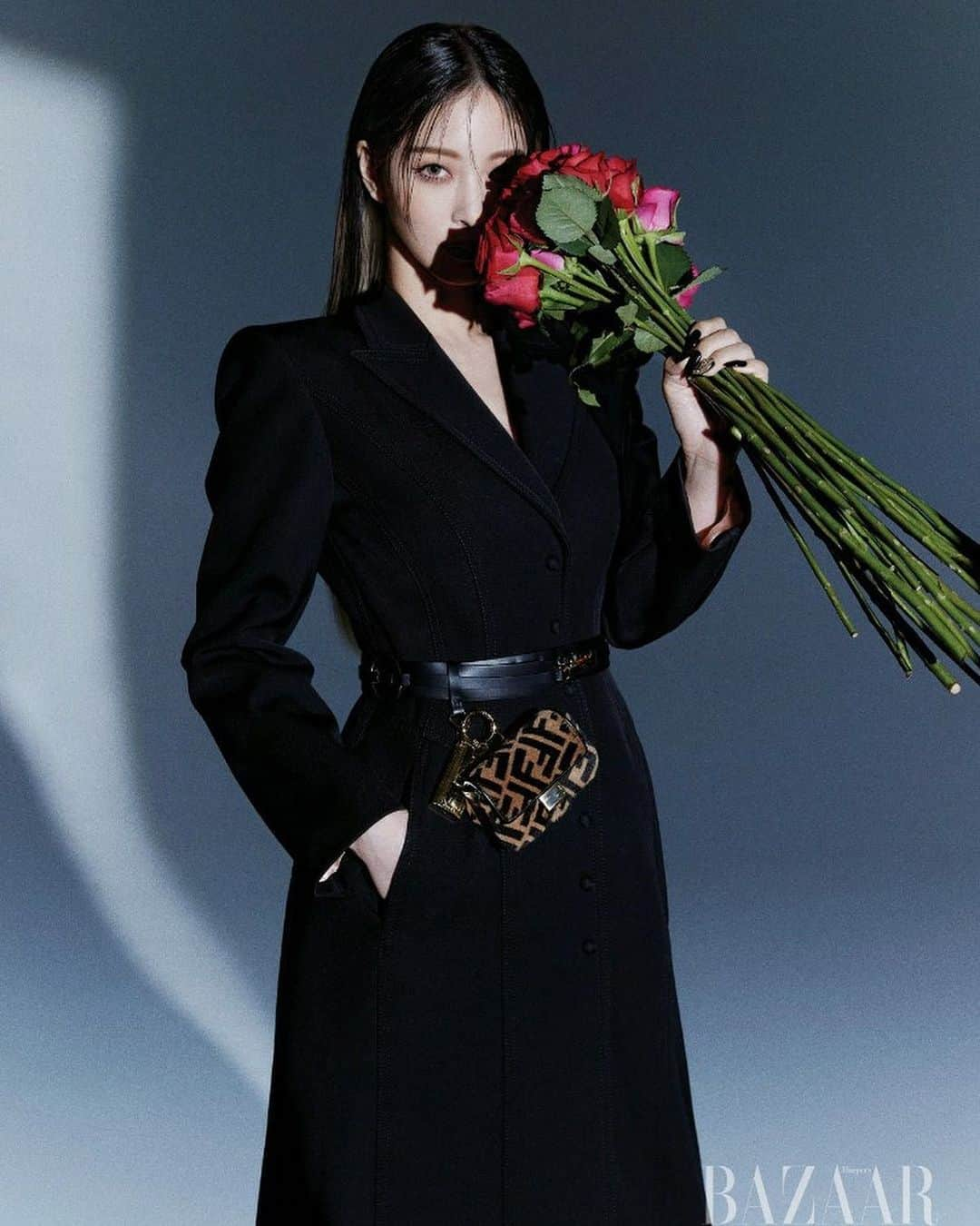 ハン・イェスルさんのインスタグラム写真 - (ハン・イェスルInstagram)「🖤 @fendi @harpersbazaarkorea」10月20日 18時14分 - han_ye_seul_