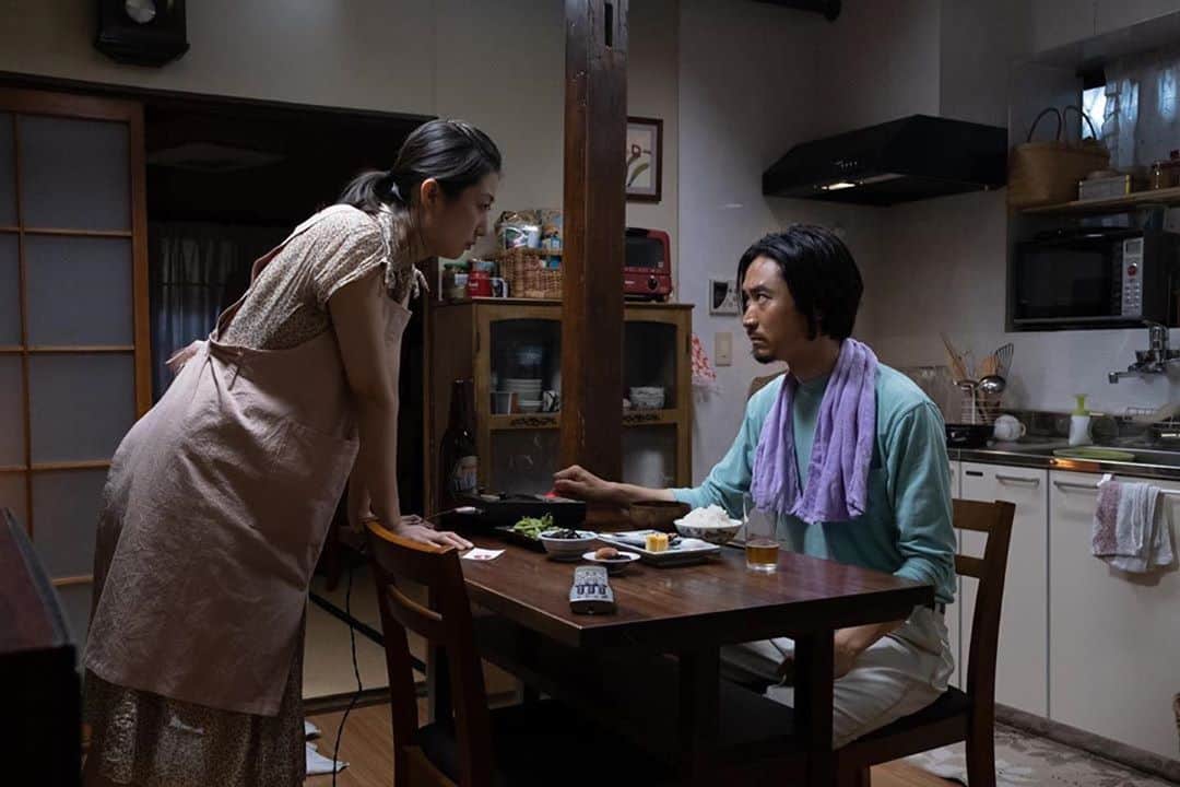 田中裕介のインスタグラム：「おかしな夫婦(ふたり)  #シュガシュガ #おかしな夫婦」