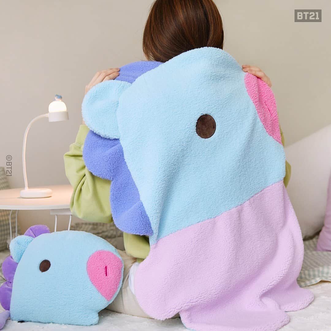 BT21 Stars of tomorrow, UNIVERSTAR!さんのインスタグラム写真 - (BT21 Stars of tomorrow, UNIVERSTAR!Instagram)「Go under cover. Get all fluffy. 😉  ⠀ BT21 BABY Boucle Blanket & Cushion ⠀ [Korea] Shop now 👉Link in bio ⠀ [Global] Only today at LINE FRIENDS COLLECTION 👉Link in bio ⠀ #BT21 #BT21BABY #Blanket #Cushion #Floofy #Fluffy」10月20日 10時34分 - bt21_official