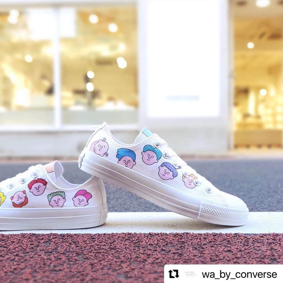 コンバースさんのインスタグラム写真 - (コンバースInstagram)「#Repost @wa_by_converse  ・・・ オンラインアカウントに新デザインを追加しました。今回は４名のアーティストプリント他、合計6デザイン追加。 4名のアーティストプリントは10月31日(土)をもちまして、店頭・オンラインともに受付終了となりますので、ご希望のお客様はお早めにお買い求めください。  詳細は @white_atelier_online をご確認下さい。  #whiteatelierbyconverse #ホワイトアトリエバイコンバース」10月20日 10時40分 - converse_jp