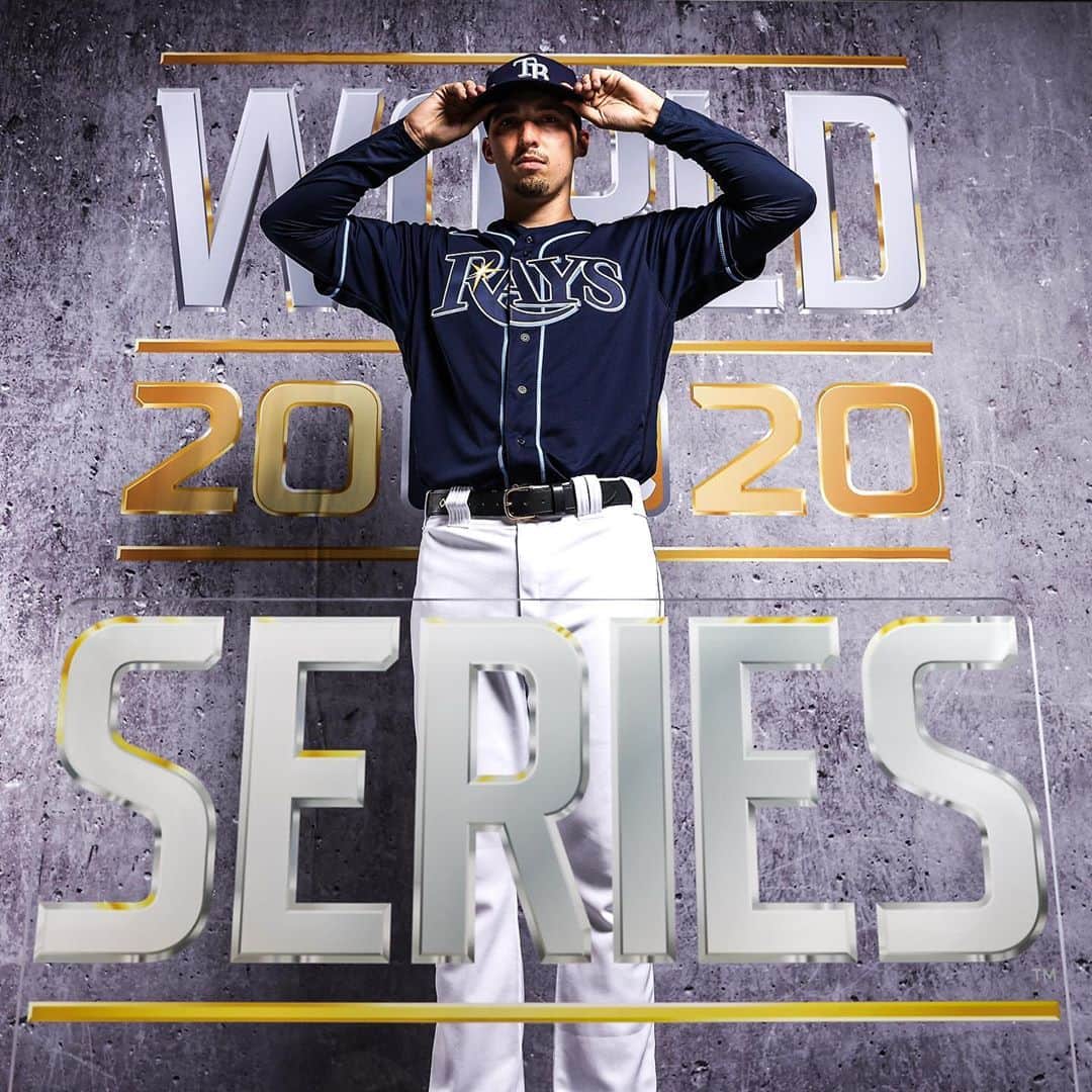 ブレイク・スネルのインスタグラム：「It’s a whole VIBE 😏 #worldseries2020」