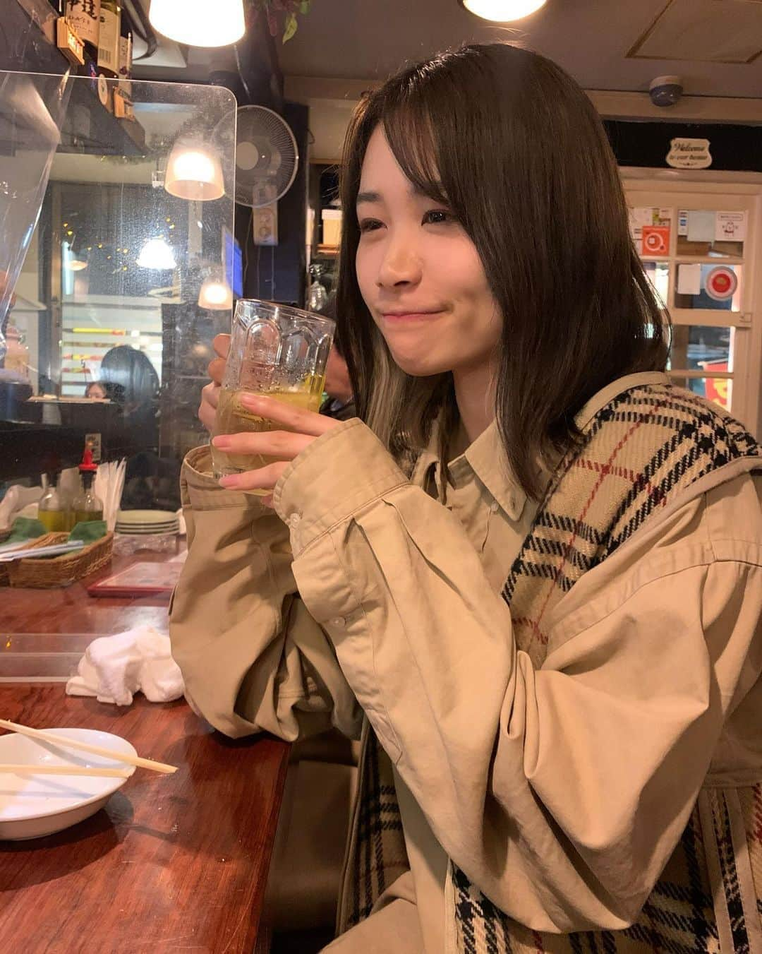 根本朱里さんのインスタグラム写真 - (根本朱里Instagram)「お酒が飲みたいです そのあとパフェも食べたいです」10月20日 10時53分 - kutarogutaroputaro