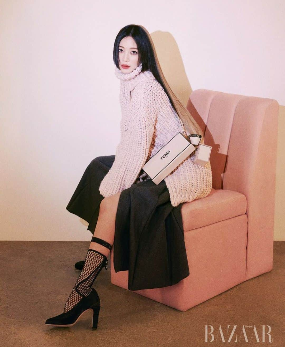 ハン・イェスルさんのインスタグラム写真 - (ハン・イェスルInstagram)「@fendi @harpersbazaarkorea」10月20日 11時08分 - han_ye_seul_