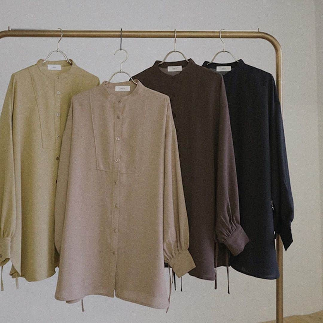 moca さんのインスタグラム写真 - (moca Instagram)「. No.10008852 SIDE RIBBON LONG SLEEVE SH ¥4,900+tax brown / black / khaki / mocha」10月20日 11時57分 - selectmoca