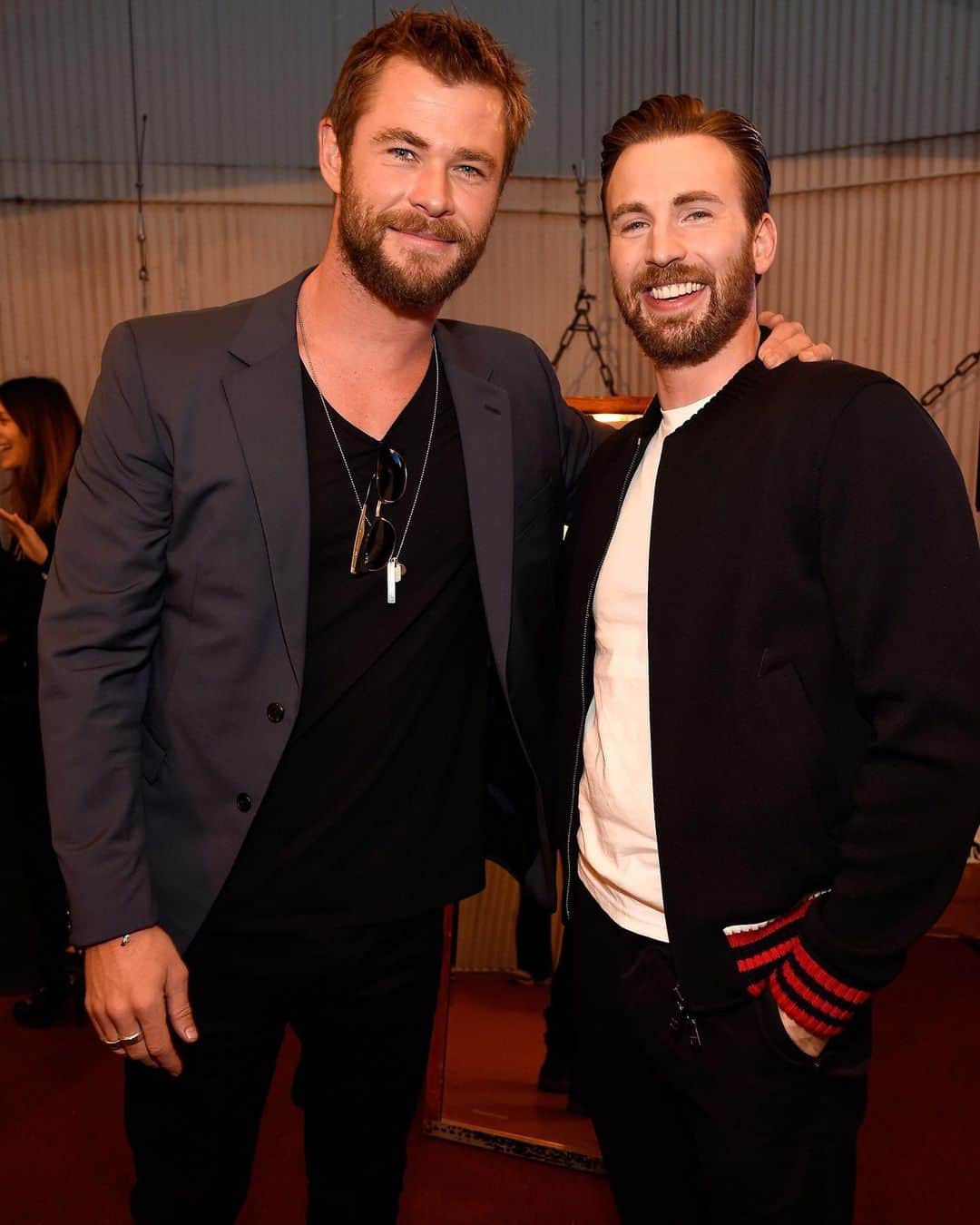 E! Onlineさんのインスタグラム写真 - (E! OnlineInstagram)「It's an age-old debate: Which Hollywood Chris is the best? Marvel, weigh in, and see which actor the internet is giving the boot to (👀) at the link in our bio. (📷: Getty)」10月20日 12時01分 - enews