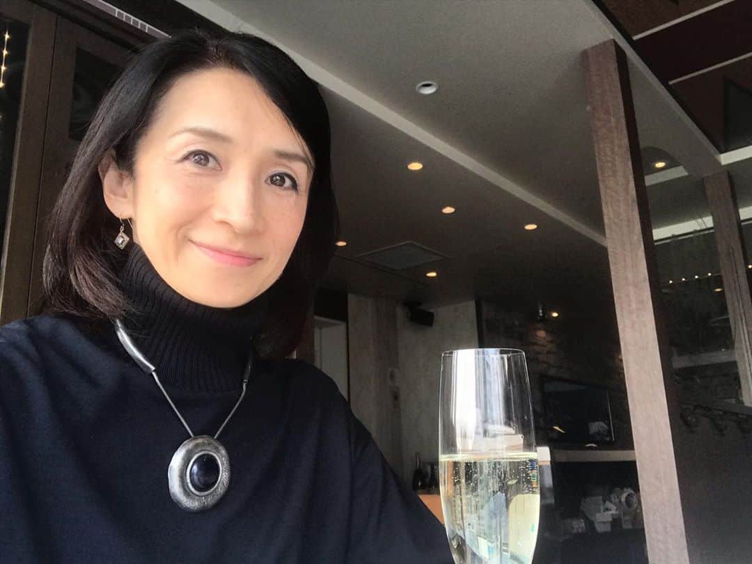 のインスタグラム：「今日はOFFなので、大好きな人たちに会いに行くことにしました🥰  その前に、恒例の…歌舞伎&ランチを楽しんでいます❣️  #銀座ランチ」
